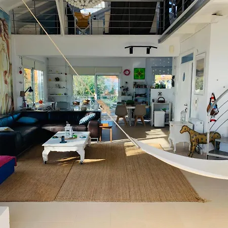 Holiday home Dreamy Nature Getaway - Beachfront Olympus Retreat *